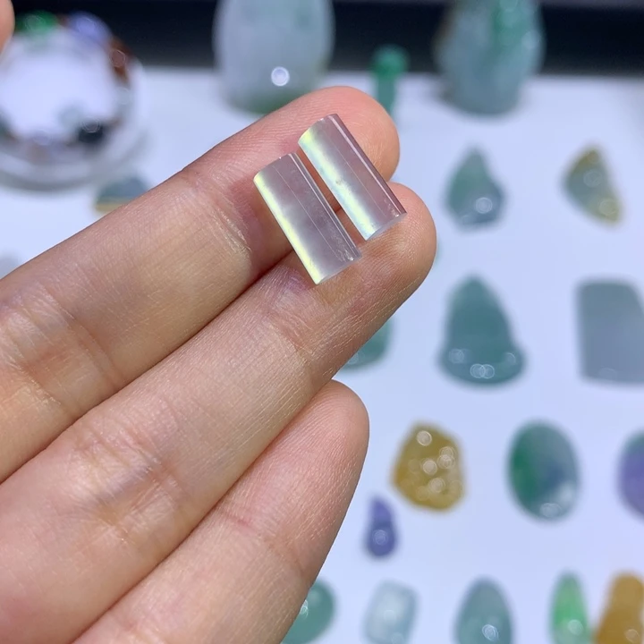 翡翠未镶嵌颈饰无事柱