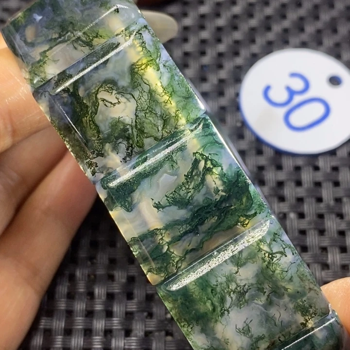 未镶嵌颈饰玛瑙/玉髓崔*华