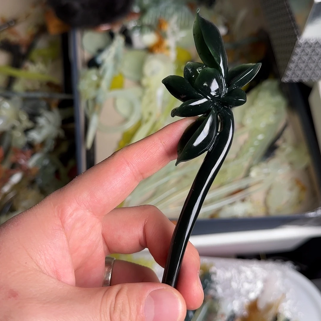 蛇纹石玉未镶嵌发饰