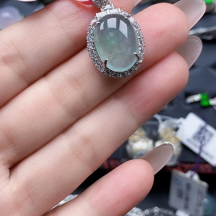 翡翠未镶嵌颈饰缅甸翡翠