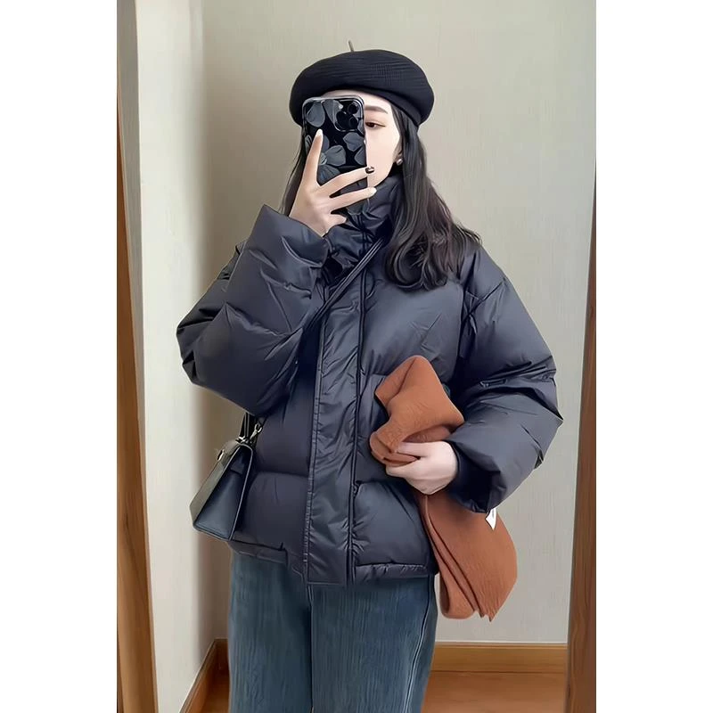 黑色短款羽绒服女2024冬季新款小个子休闲宽松轻薄90白鸭绒面包服