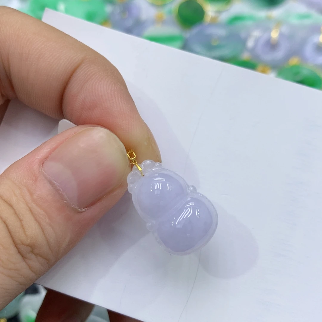 翡翠18K金镶嵌颈饰翡翠