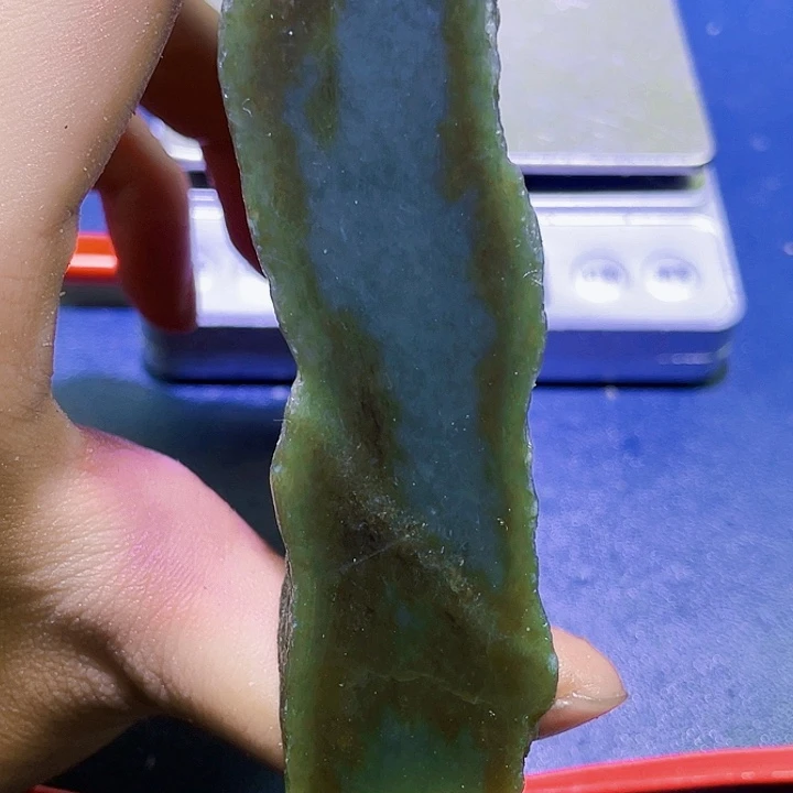 未镶嵌和田玉（糖玉）珠宝半成品