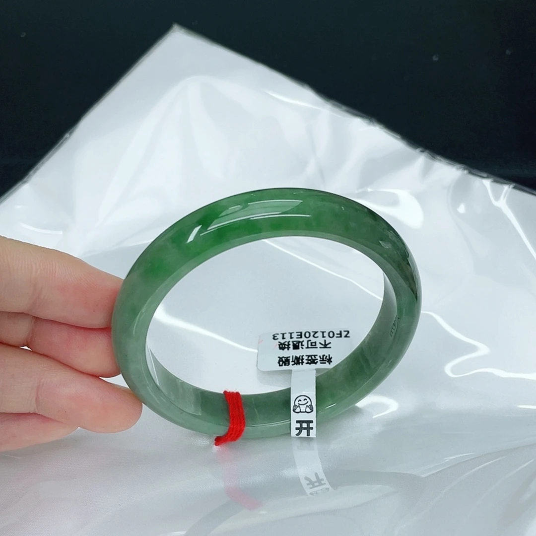 翡翠手镯未镶嵌正56.7