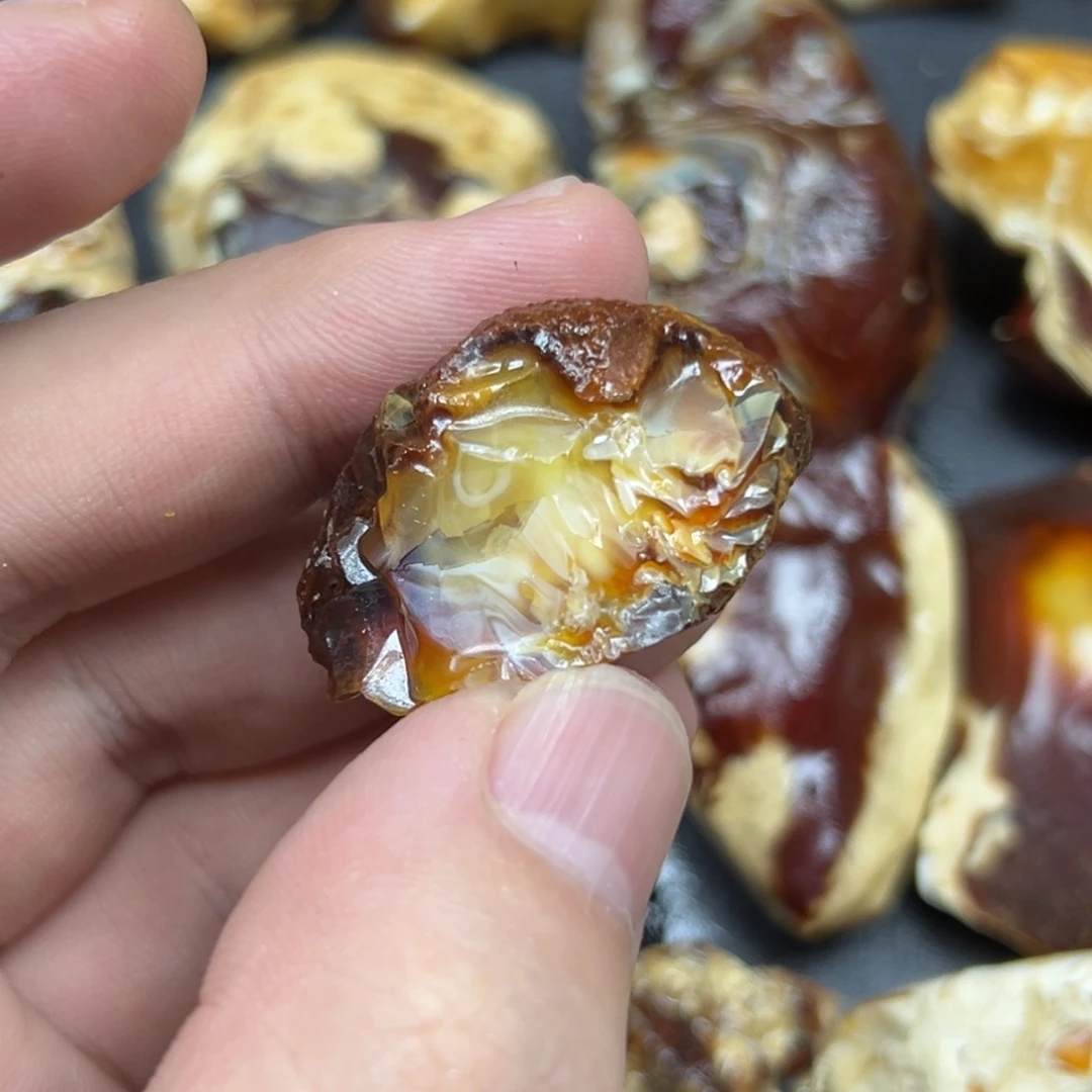 男****定制琥珀未镶嵌琥珀蜜蜡原石定制