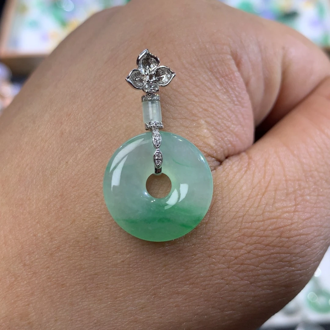 翡翠18K金镶嵌吊坠(不含链)