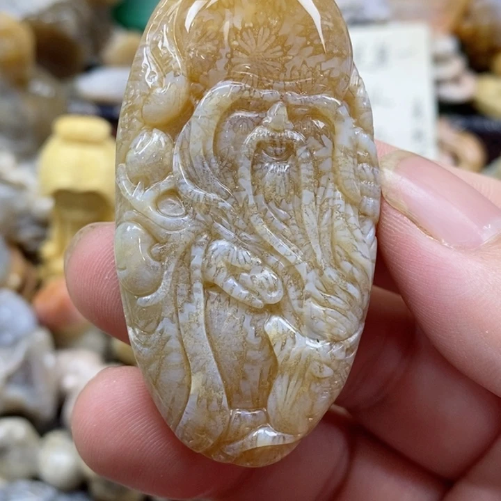 颈饰未镶嵌硅化珊瑚（珊瑚玉）