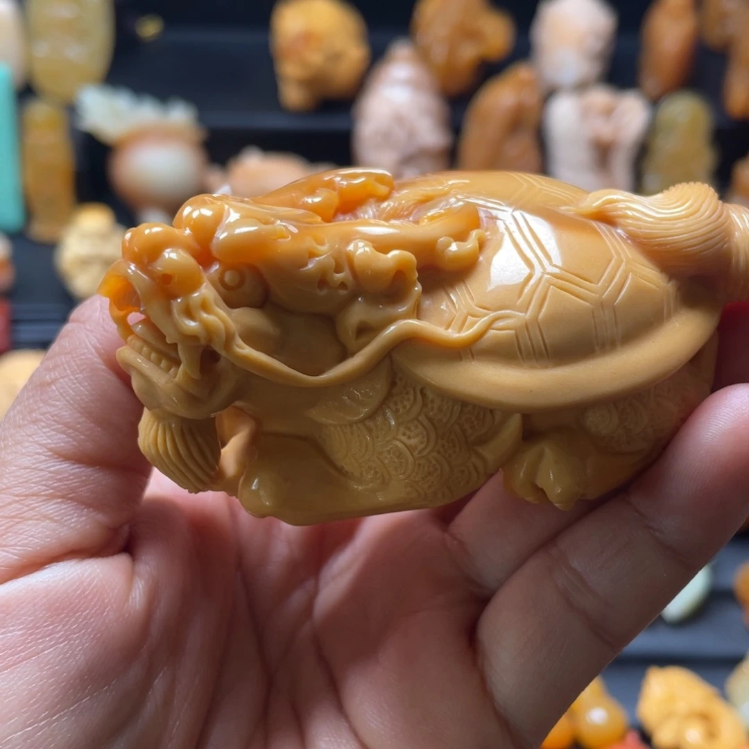 石英质玉（缅黄）未镶嵌颈饰