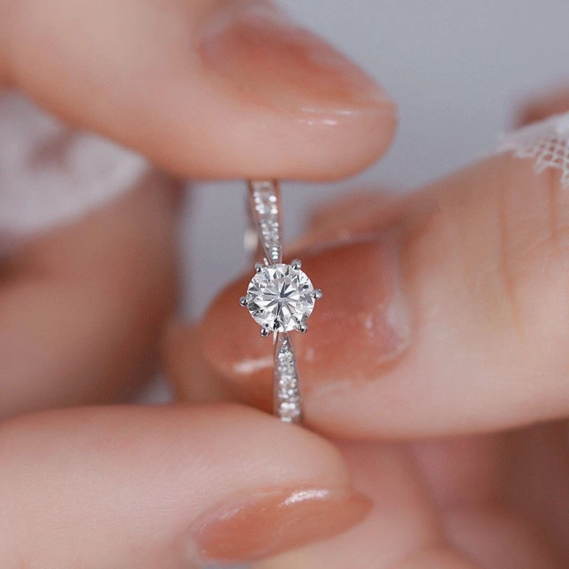 【南非严选】 1.0CT 周家小蛮腰女戒