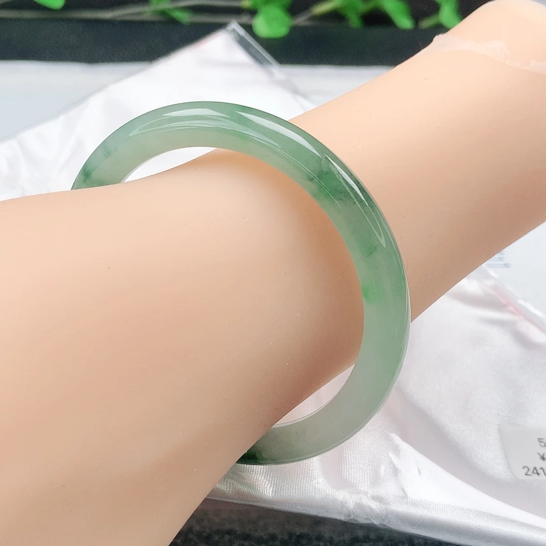 翡翠未镶嵌手镯55圆
