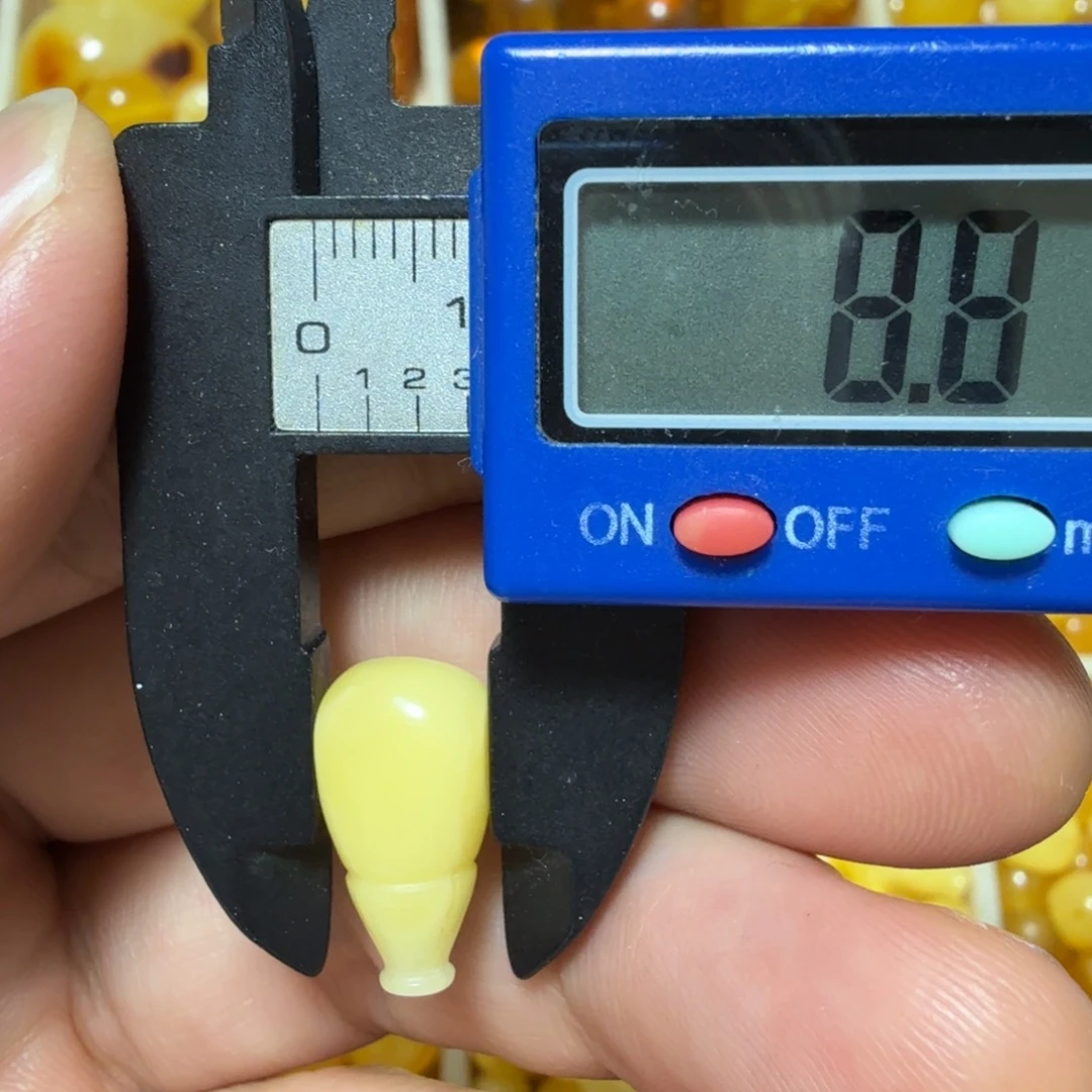 琥珀未镶嵌裸石成品