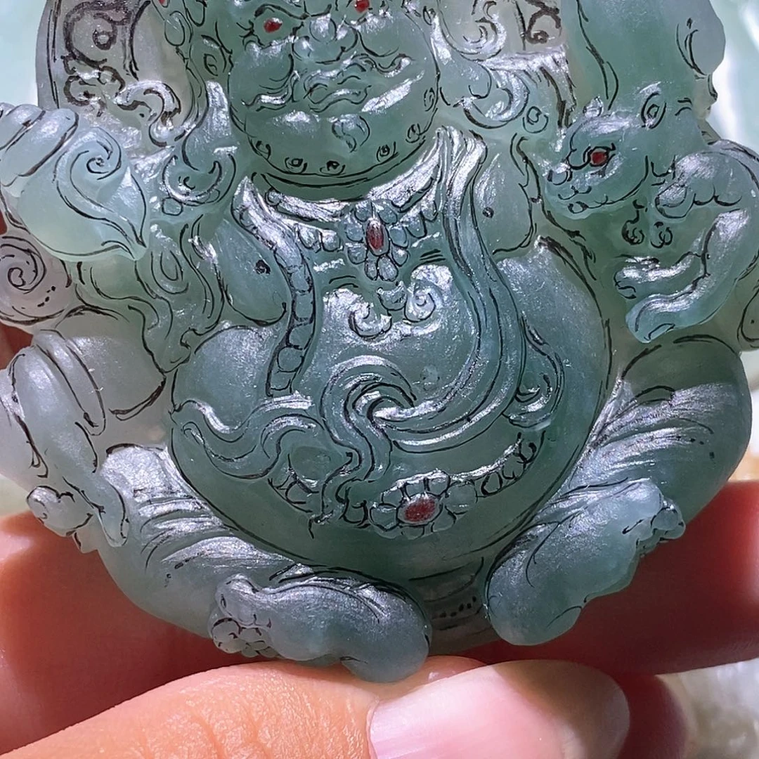 訪***詩未镶嵌定制翡翠翡翠