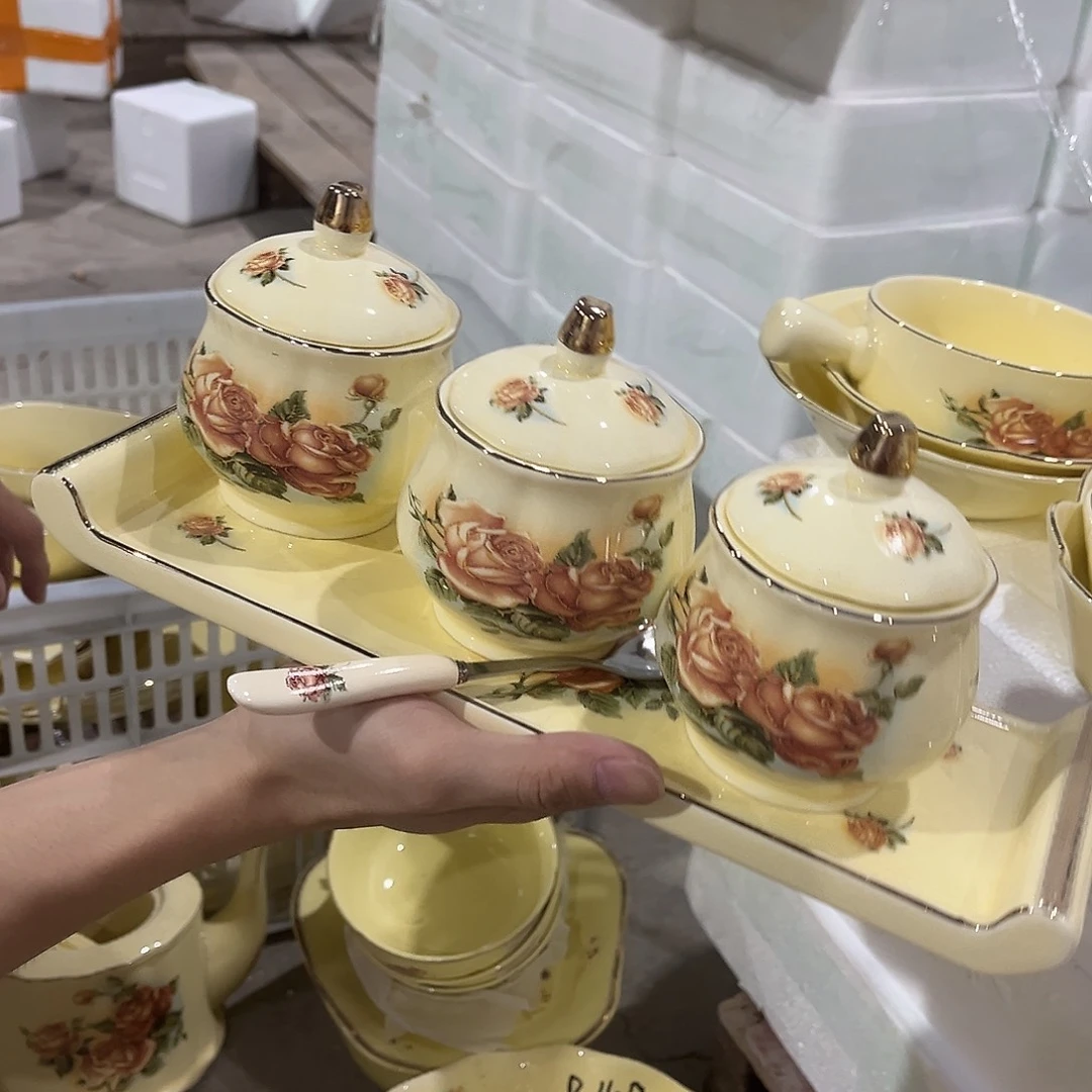 星博陶瓷有限公司