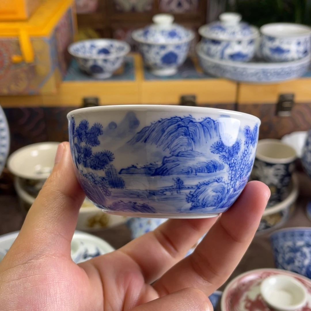 11景德镇青花微瑕山水