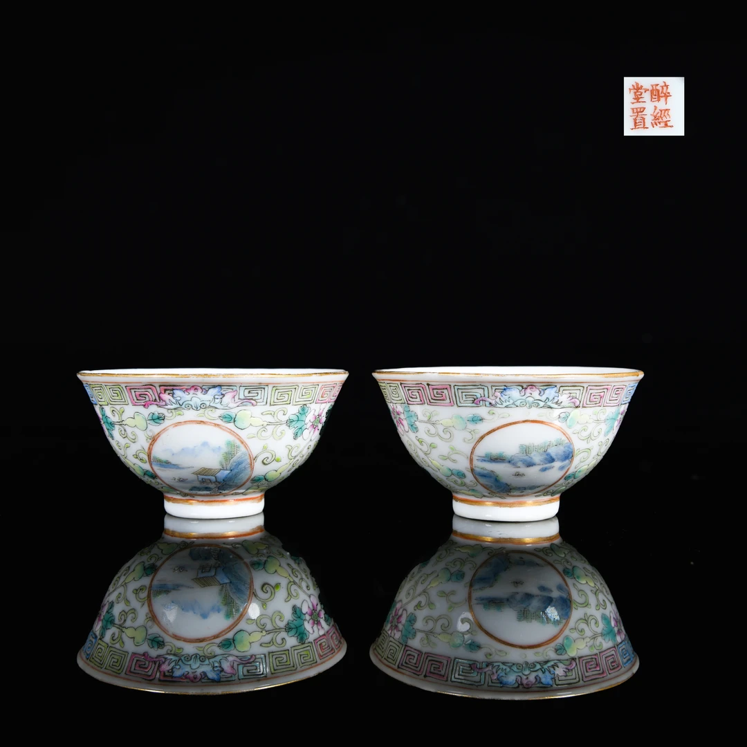 161.清光绪 “醉经堂”款白地葫芦开窗山水茶圆（一对）