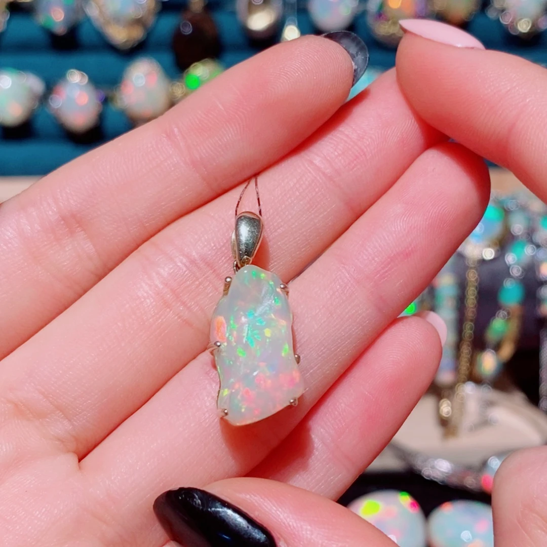 银S925镶嵌欧泊吊坠