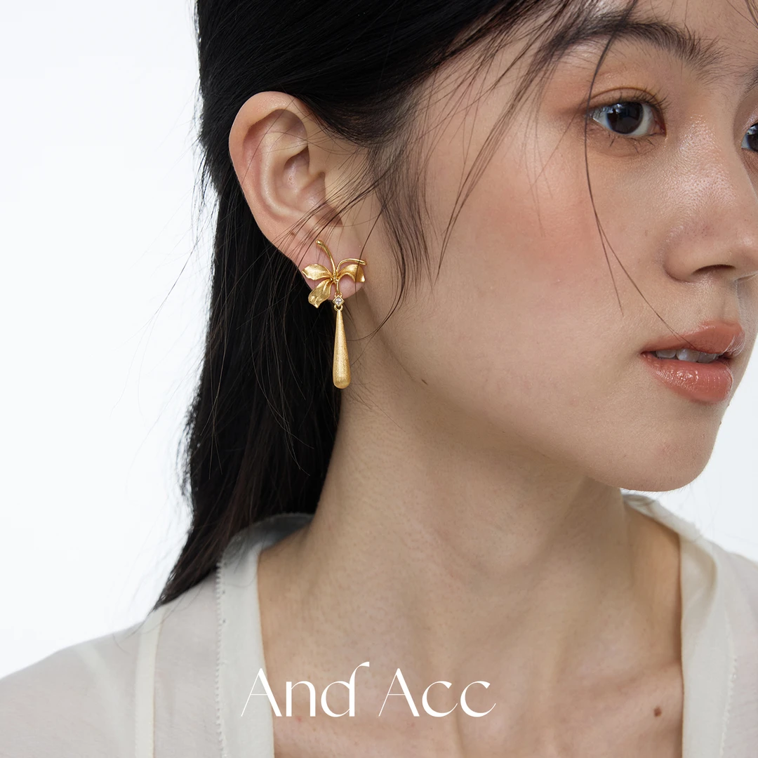 And Acc 铜合金耳饰 原创设计金色立体鸢尾花手工拉丝水滴耳环女