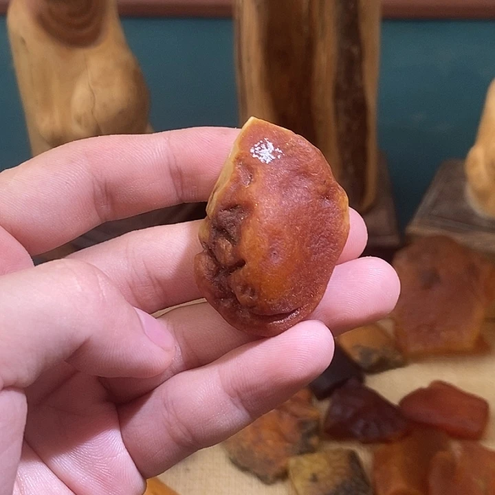 琥珀未镶嵌裸石黄白花