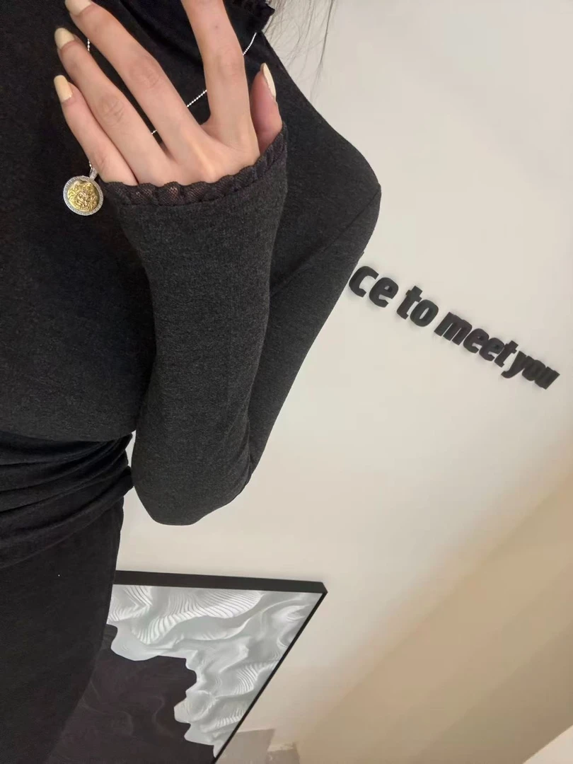 CJ秋冬新款蕾丝半高领奶油肌打底衫