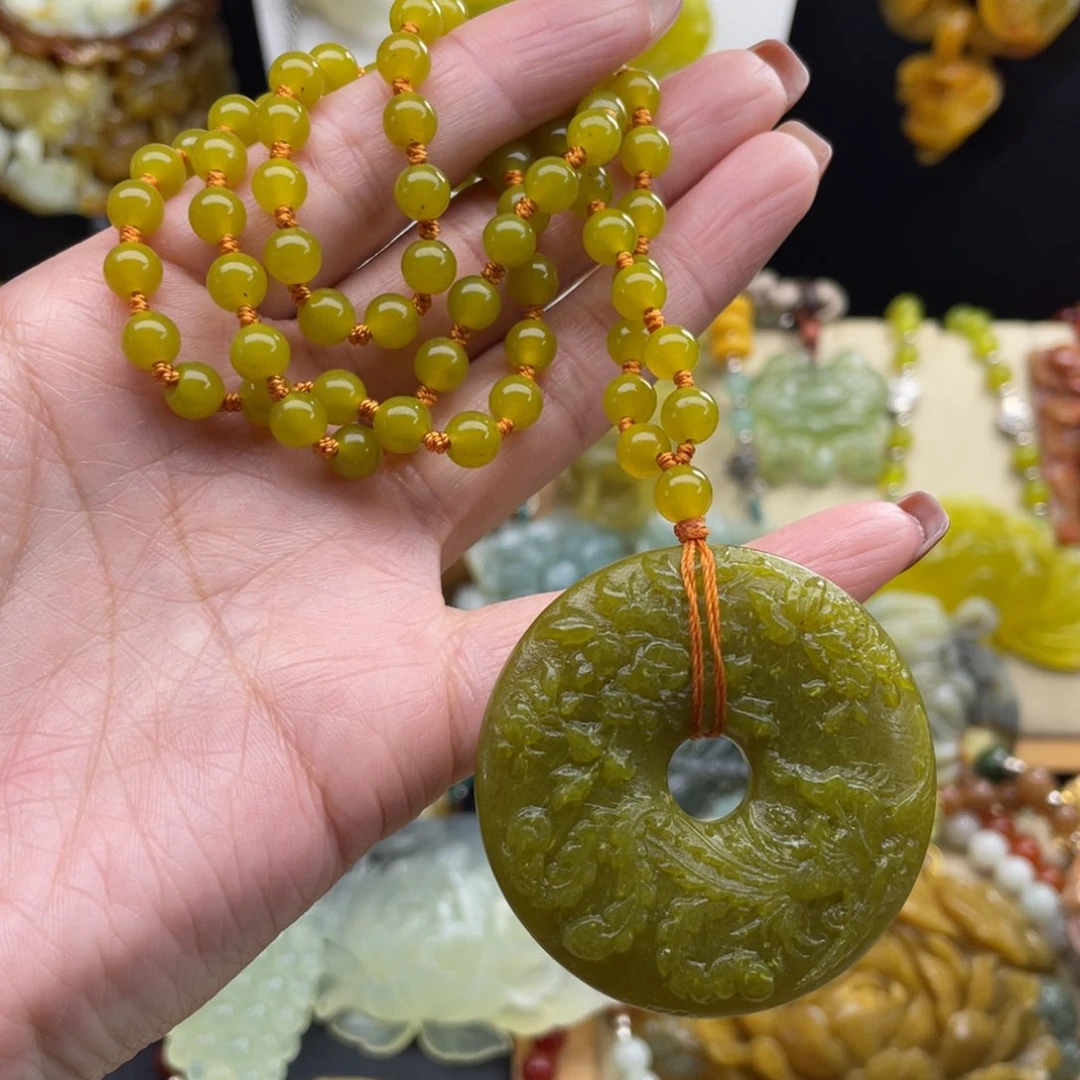 未镶嵌蛇纹石玉颈饰