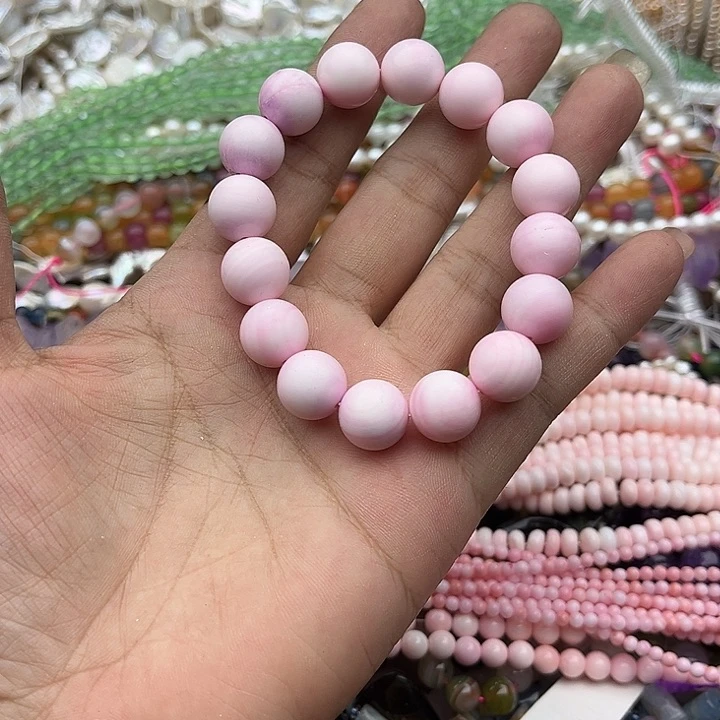 玛瑙/玉髓未镶嵌珠宝半成品一条12.5mm左右粉贝贝手串