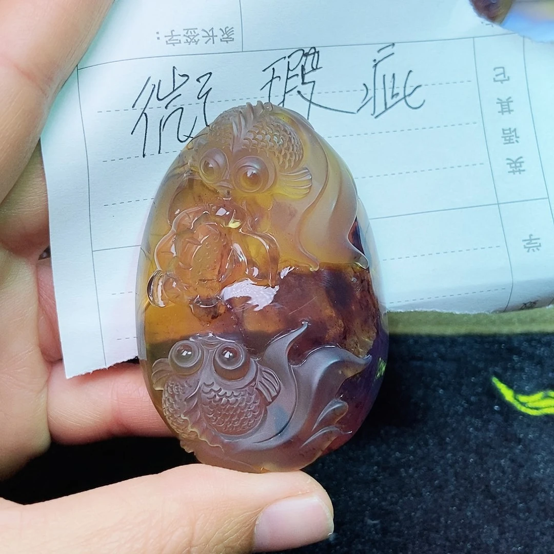 琥珀颈饰未镶嵌鱼