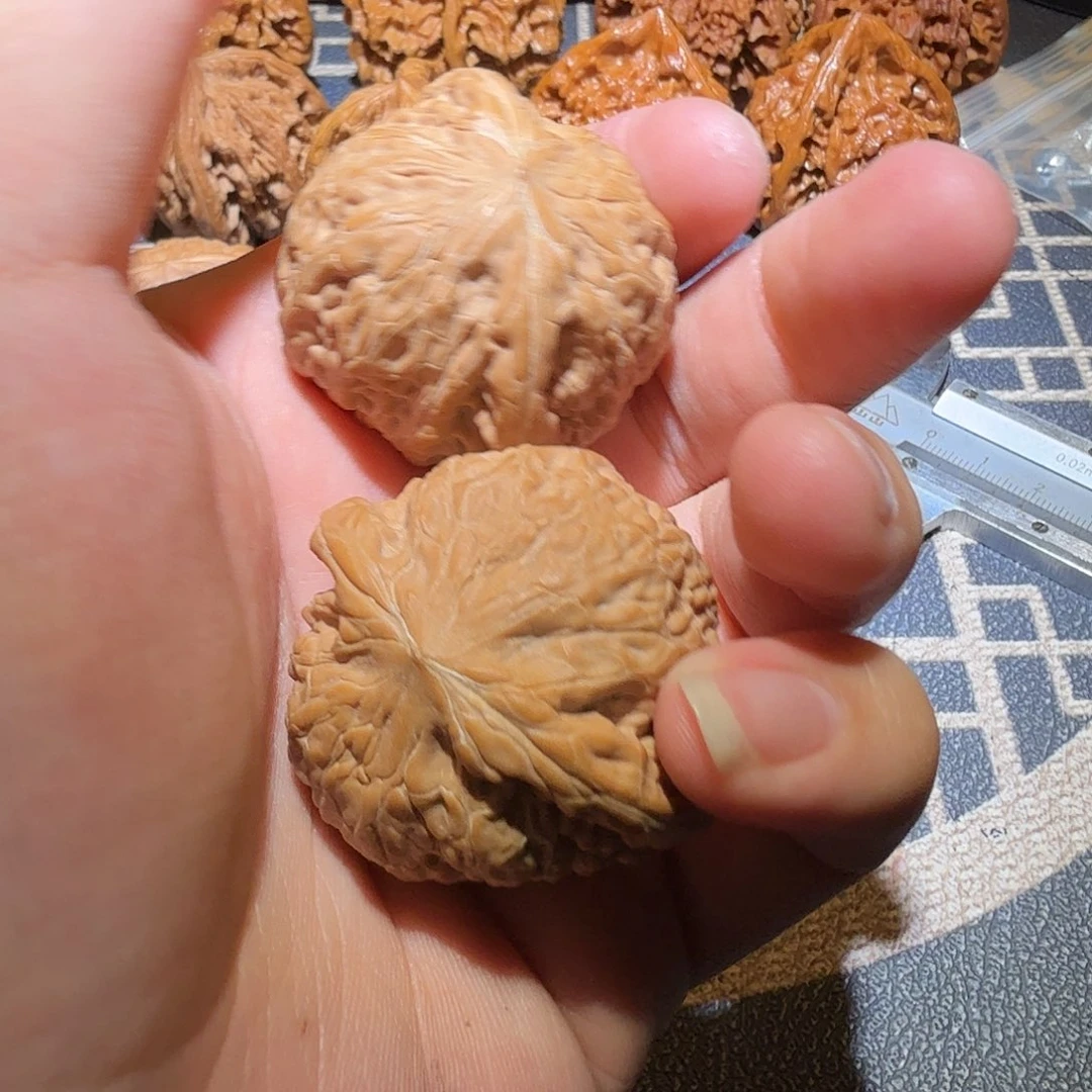 文玩核桃把件铁锤