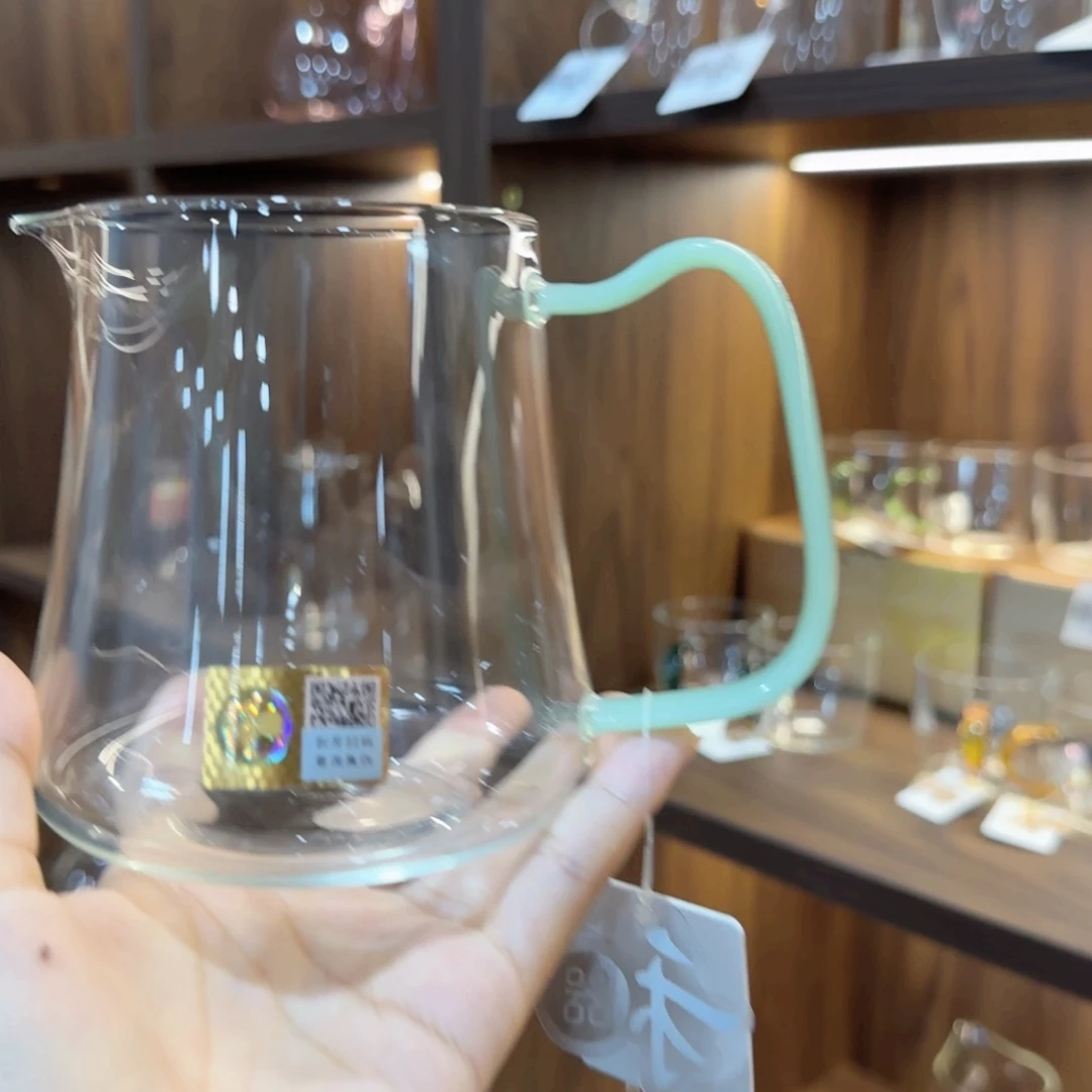 禾器卓然浅玉色。。。