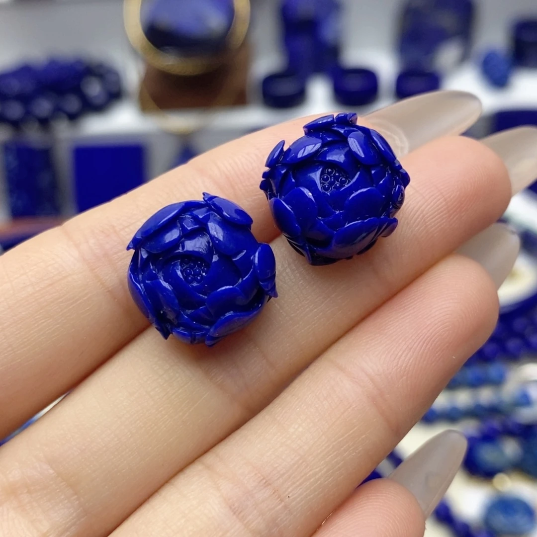 青金石未镶嵌耳饰