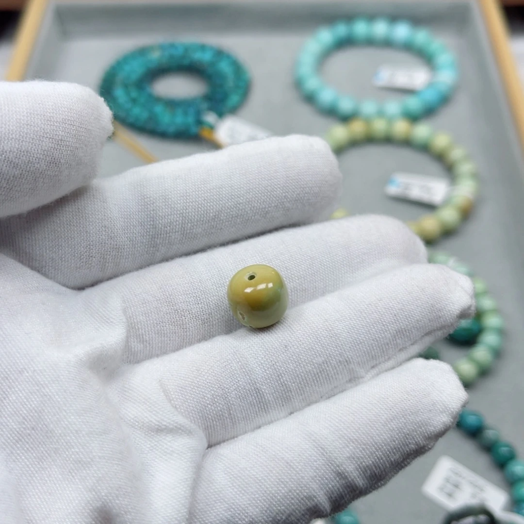 绿松石未镶嵌挂件