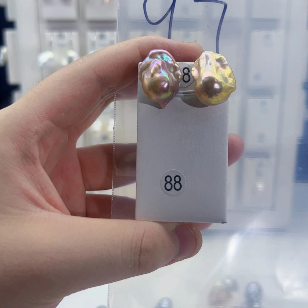 棒***糖淡水珍珠未镶嵌颈饰