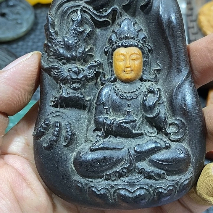 吊坠滴血莲花菩提