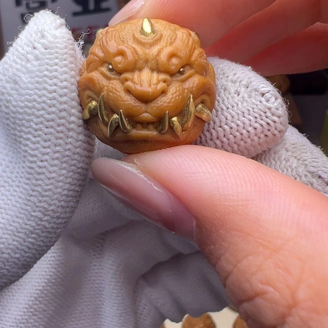 猴头核桃把件镶嵌款吞金兽全品有正常封口线