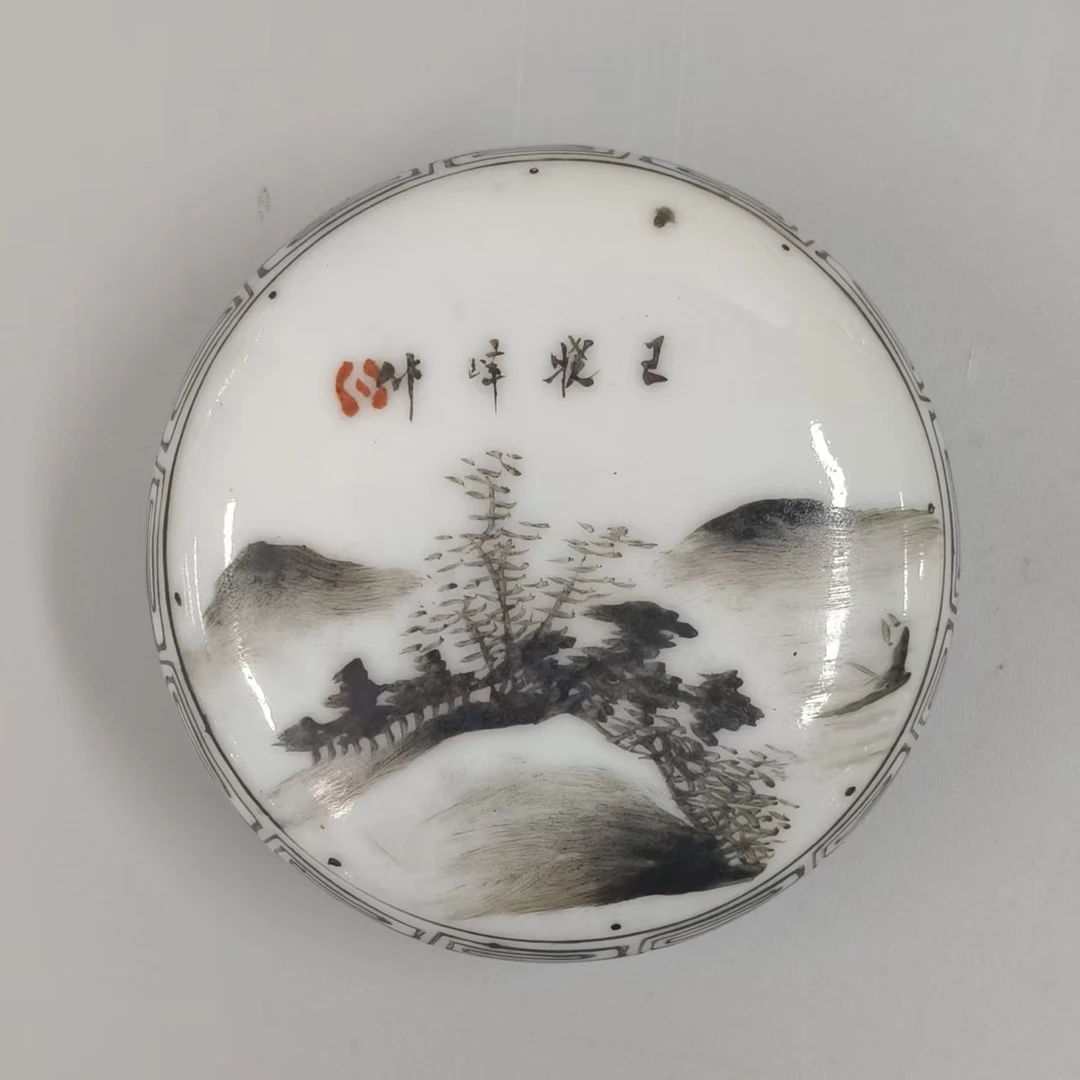 17 69 民 国 墨彩山水印泥盒-4080110