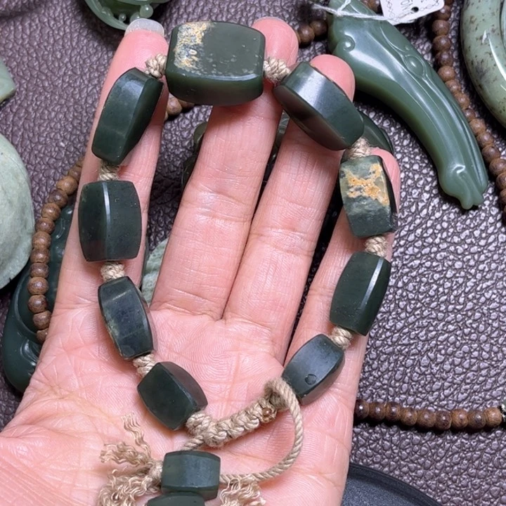 岫岩河磨玉（透闪石质玉）手绳未镶嵌用**验