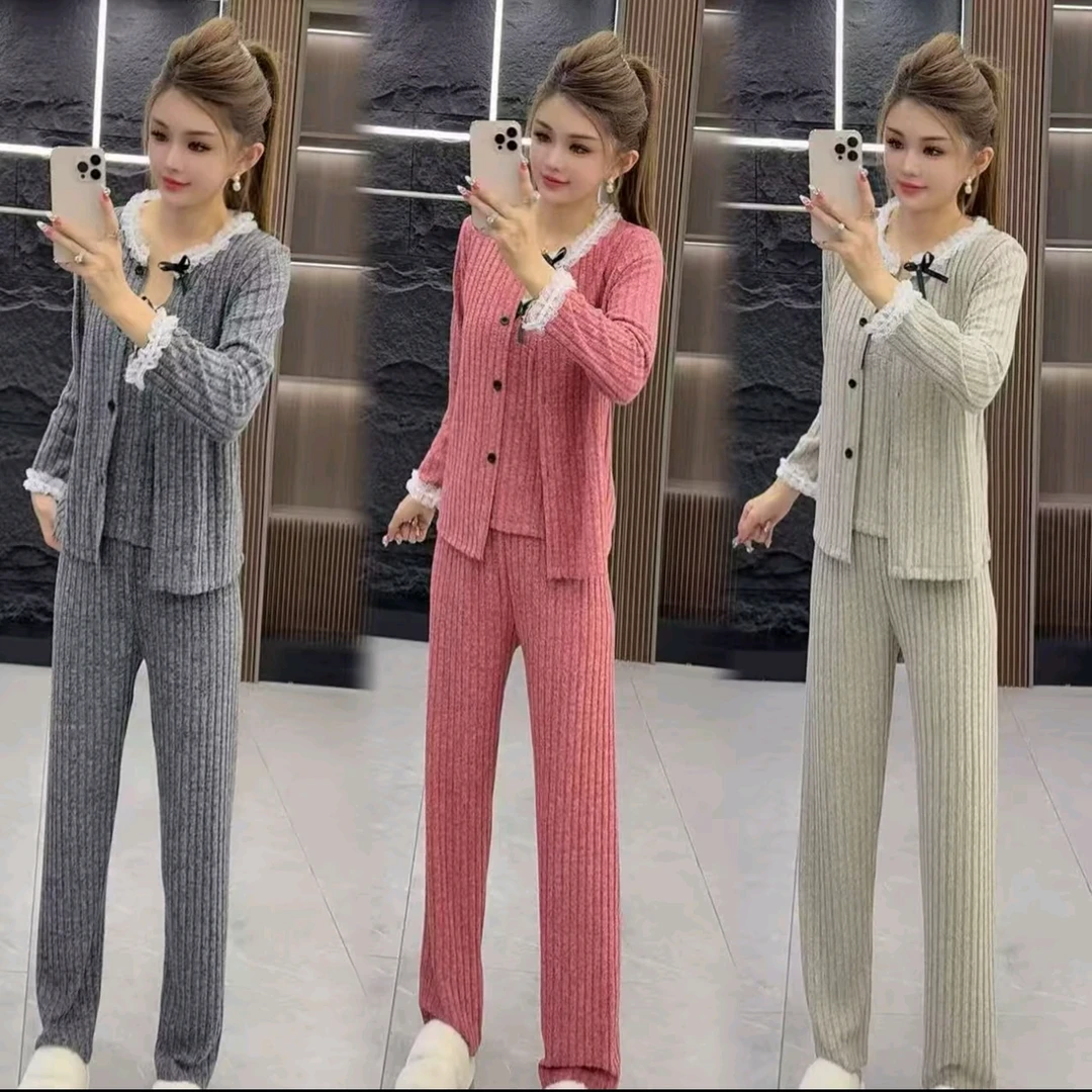 （家居服三件套）秋冬女士自带胸垫蕾丝吊带长袖长裤睡衣套装