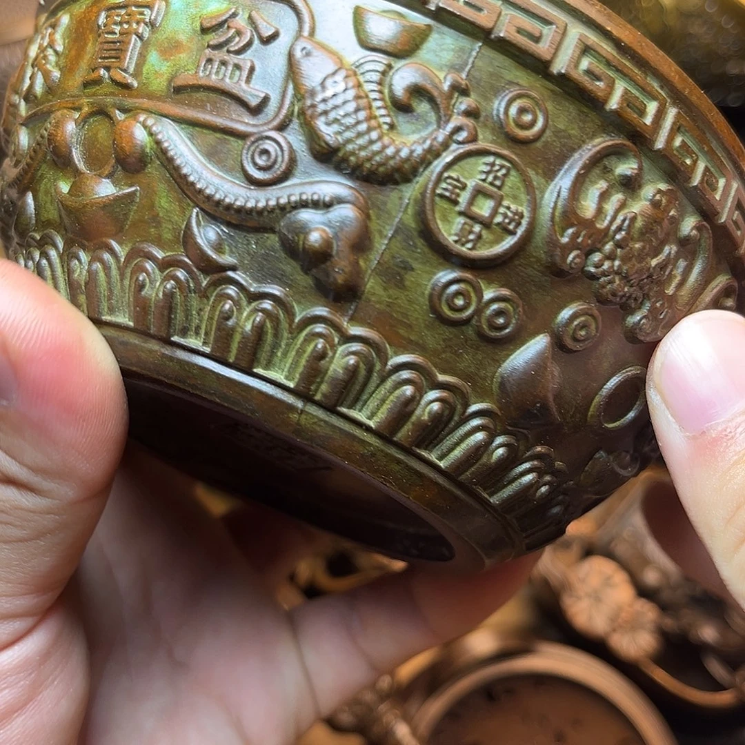 精美铜器工艺品等