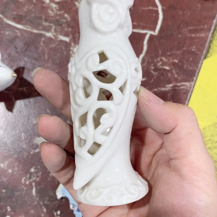 舔***女陶瓷树脂家居摆件