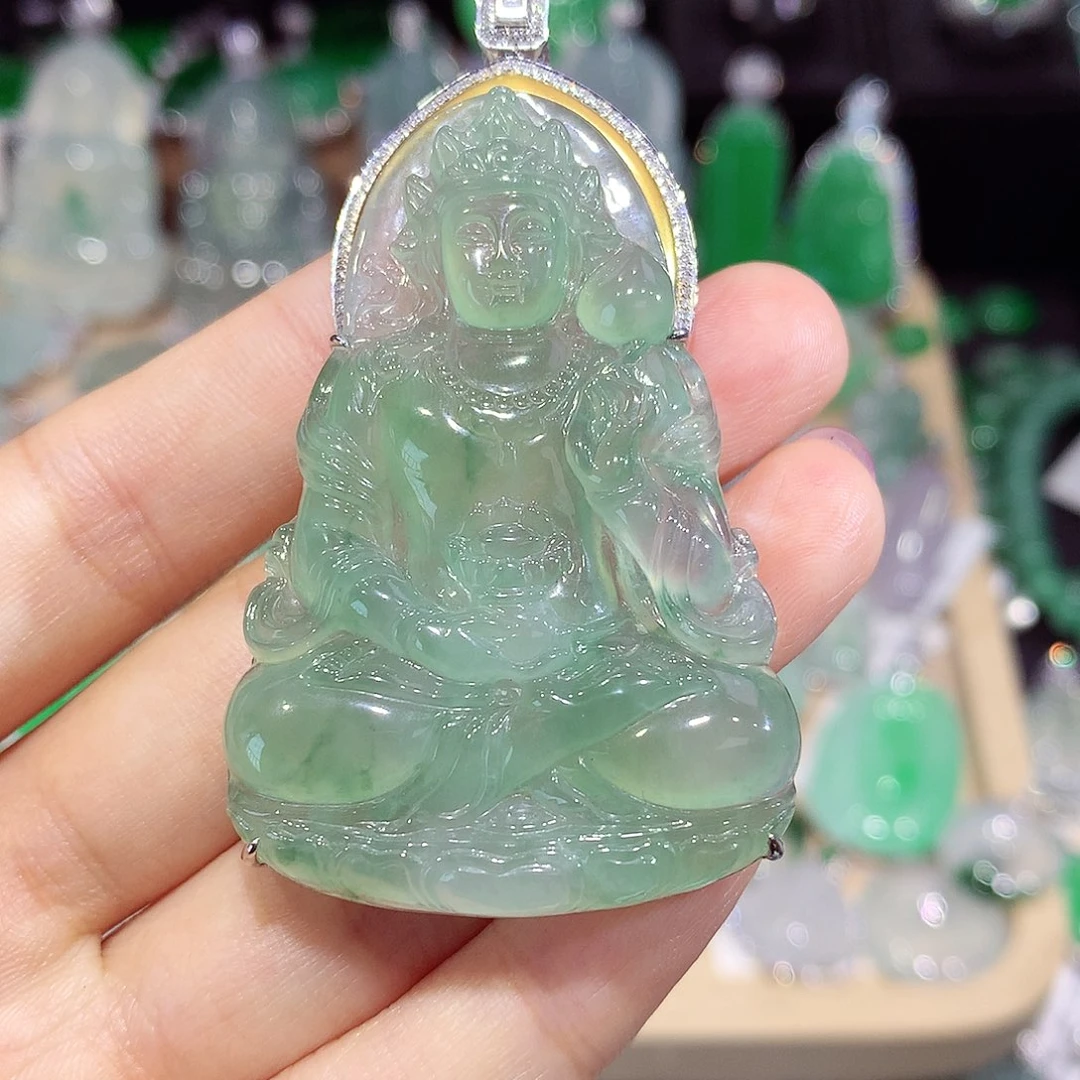 颈饰18K金镶嵌翡翠度母