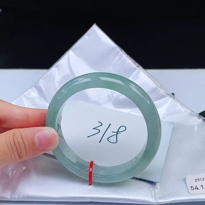 翡翠手镯未镶嵌54+正圈