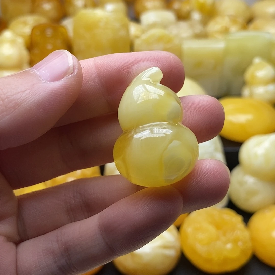 琥珀颈饰未镶嵌琥珀蜜蜡吊坠