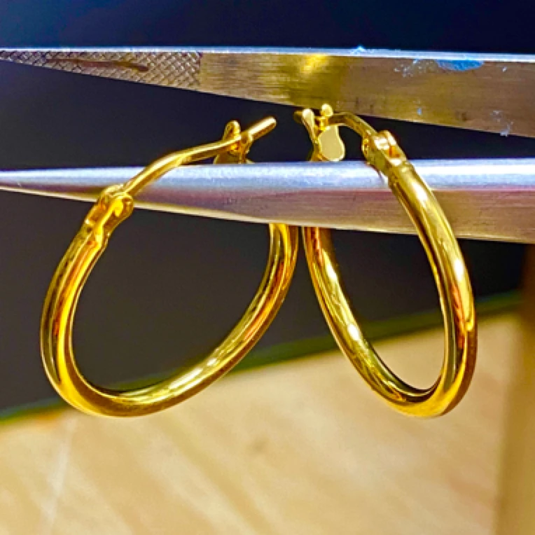 正品18k黄金意大利工艺光面轻奢时尚百搭耳扣小耳圈耳饰耳环 17mm