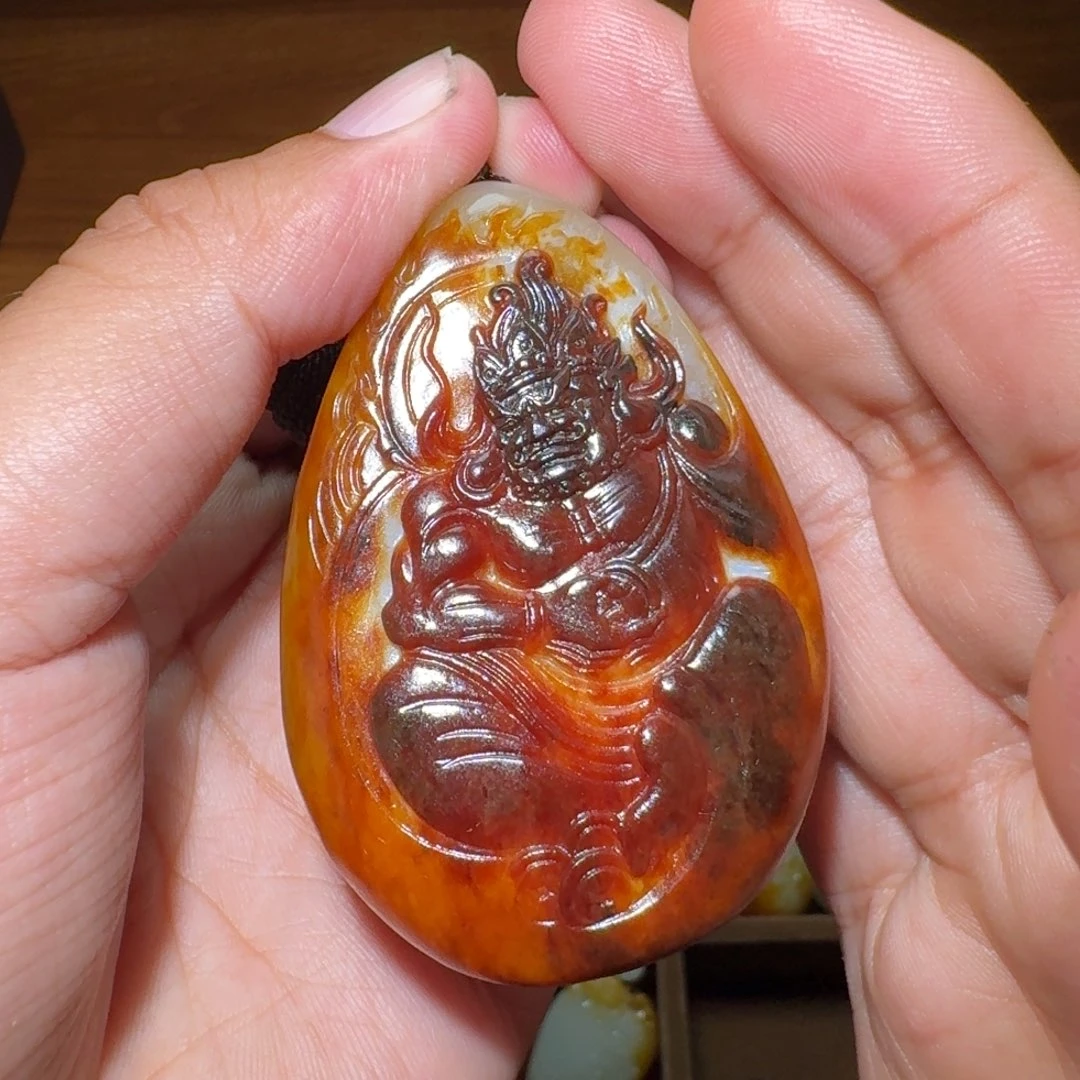 和田玉未镶嵌颈饰恒*