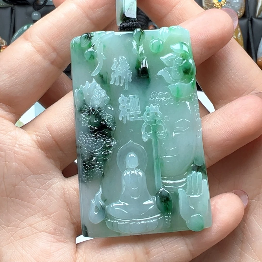 翡翠颈饰未镶嵌一念