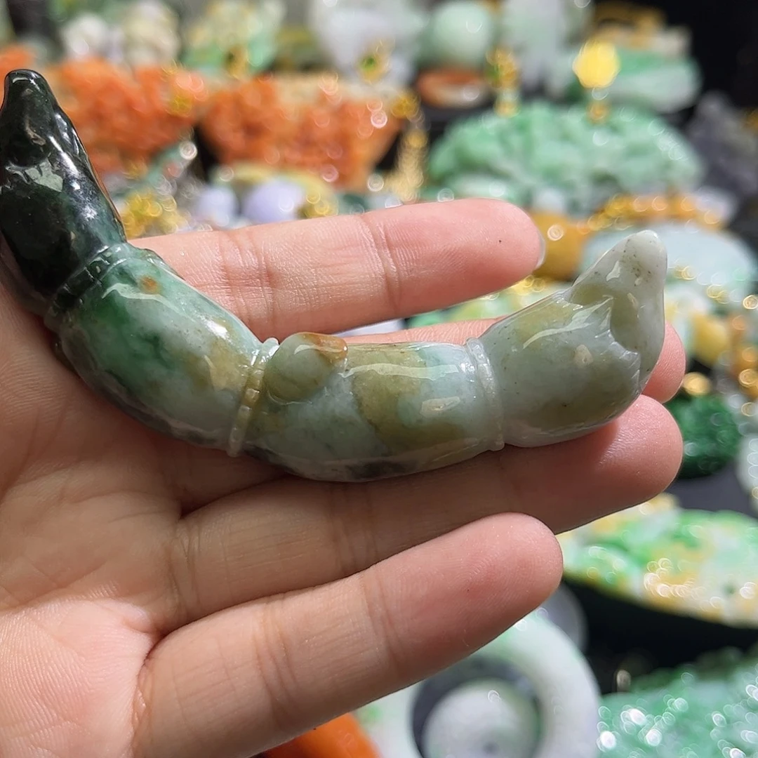 颈饰未镶嵌翡翠待编织