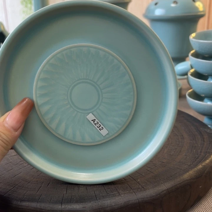 瓷片壶承一一一一瑕