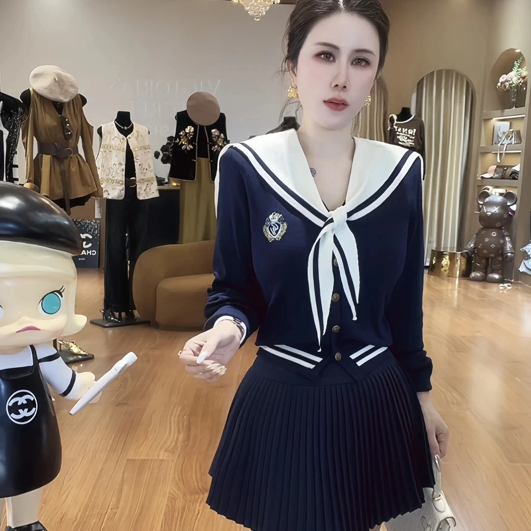 婷婷美美-VIP•家订制学院风针织上衣➕百褶裙➕披肩套装（8-25105）