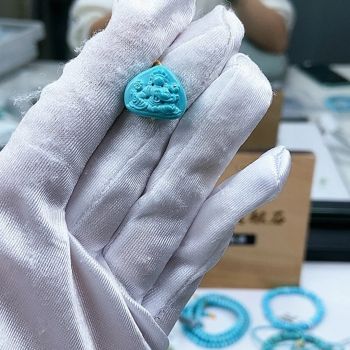 未镶嵌绿松石珠宝奇石