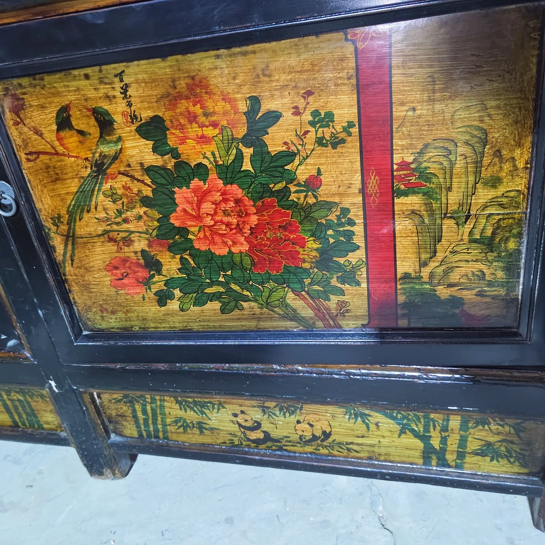 中式彩绘客厅玄关柜子