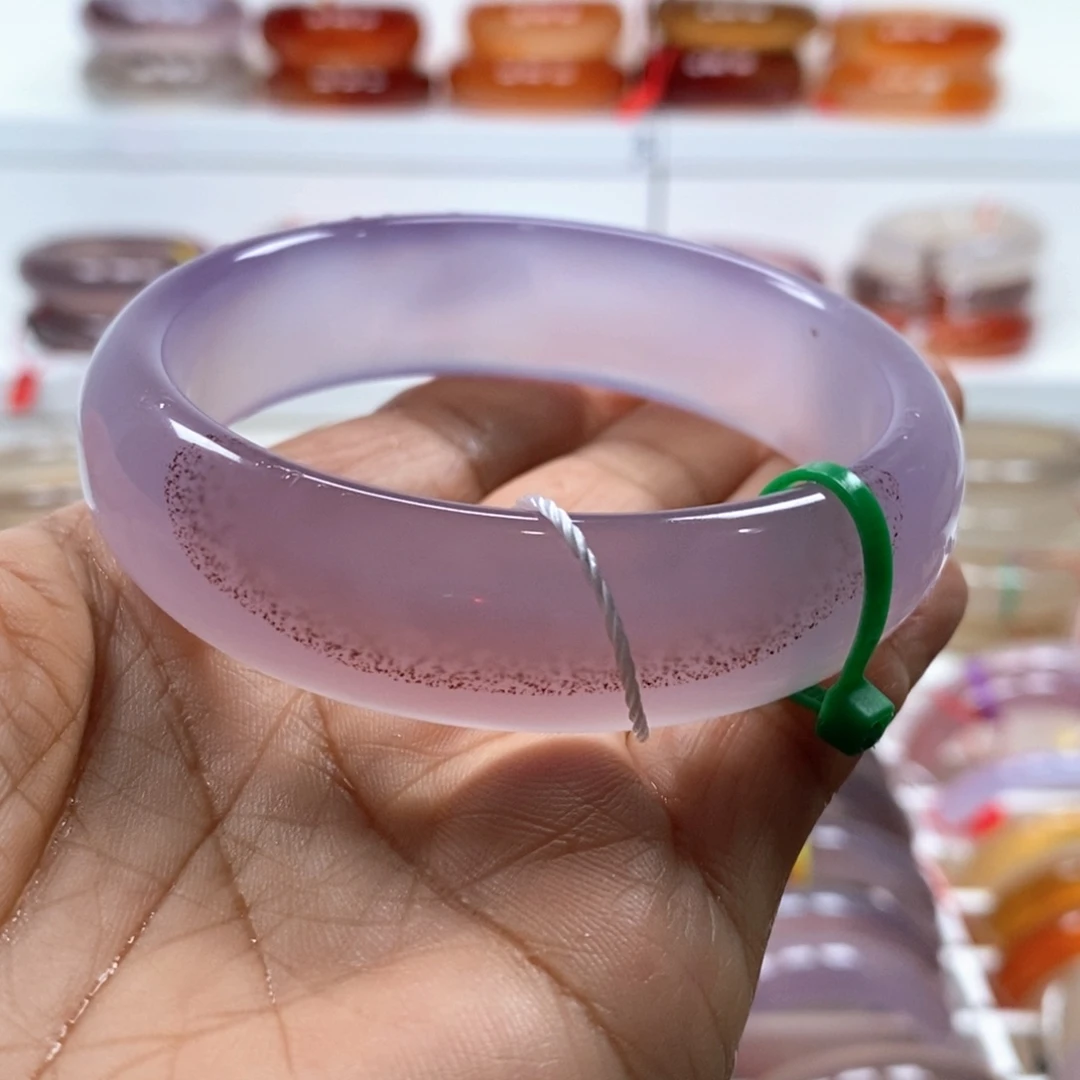 1***7玛瑙/玉髓手镯未镶嵌